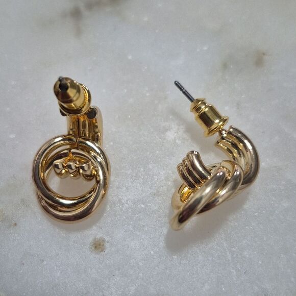 💲5 Bundled ✔️ Gold Tone Knot Earrings Small Hoop Modern Earring - Picture 5 of 6